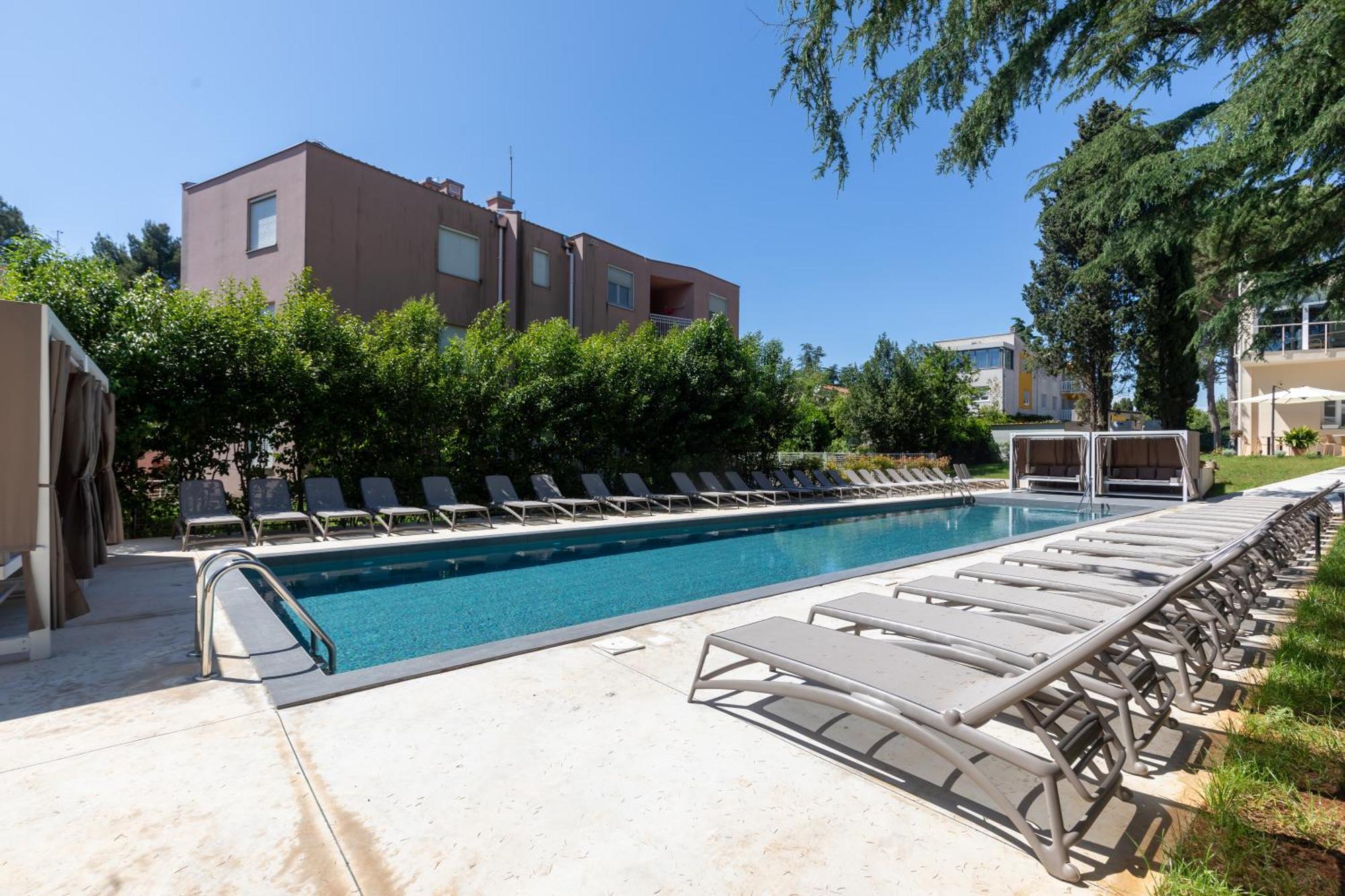Hotel Emaus Novigrad Istria Eksteriør billede