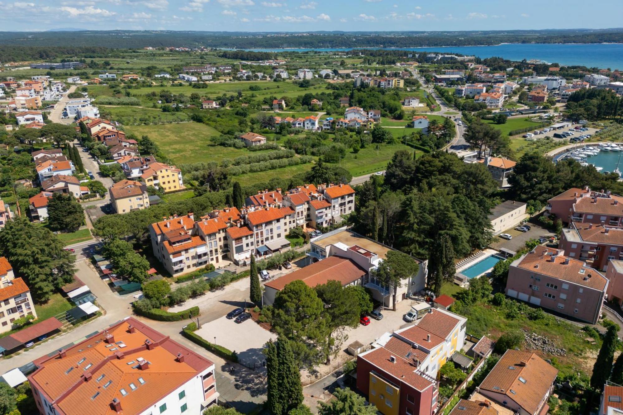 Hotel Emaus Novigrad Istria Eksteriør billede