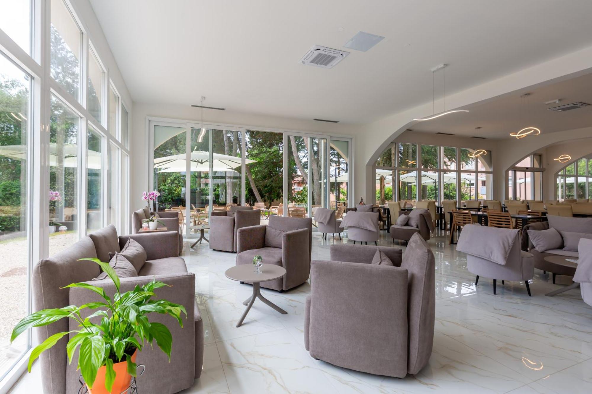 Hotel Emaus Novigrad Istria Eksteriør billede