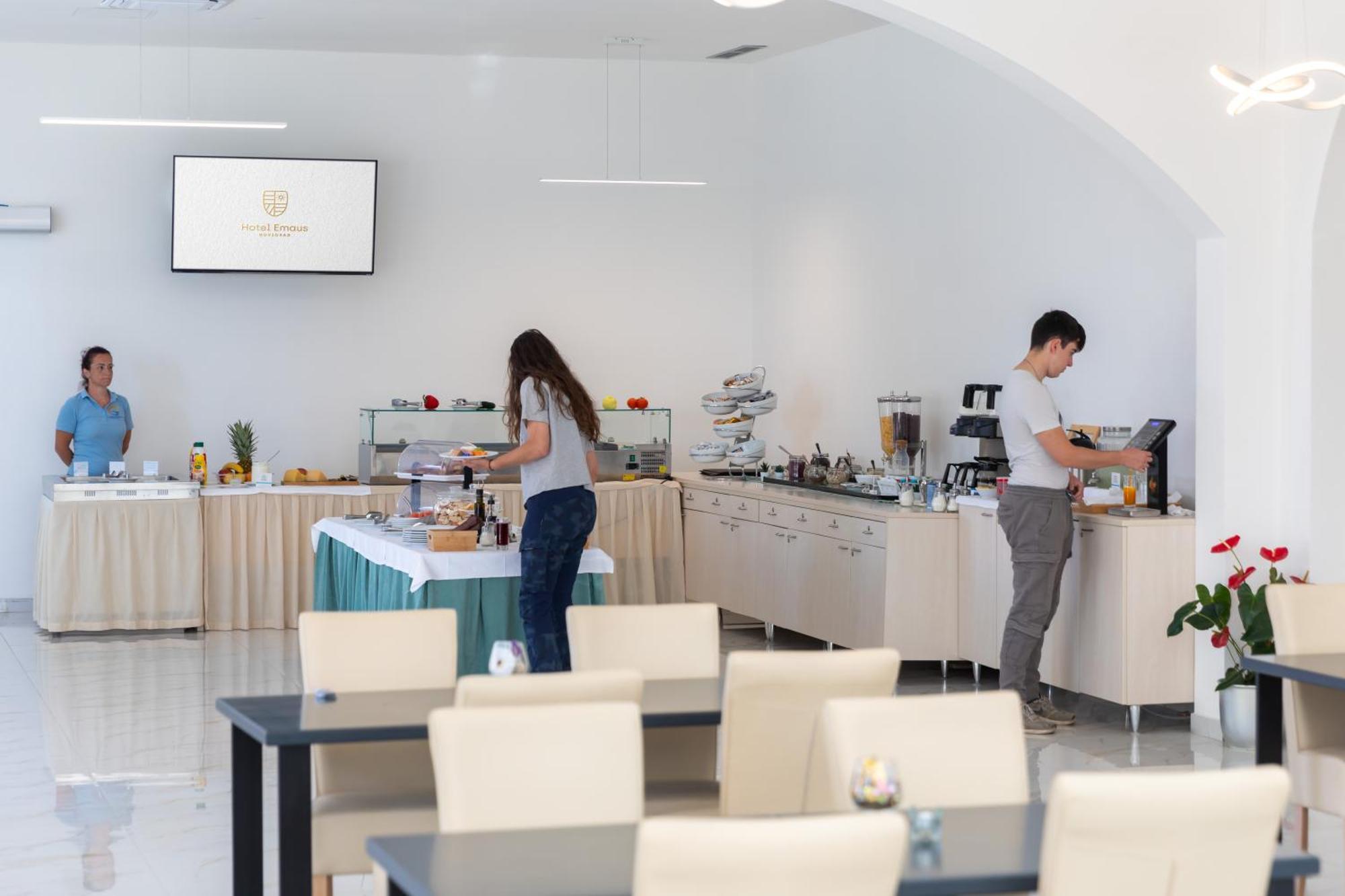 Hotel Emaus Novigrad Istria Eksteriør billede