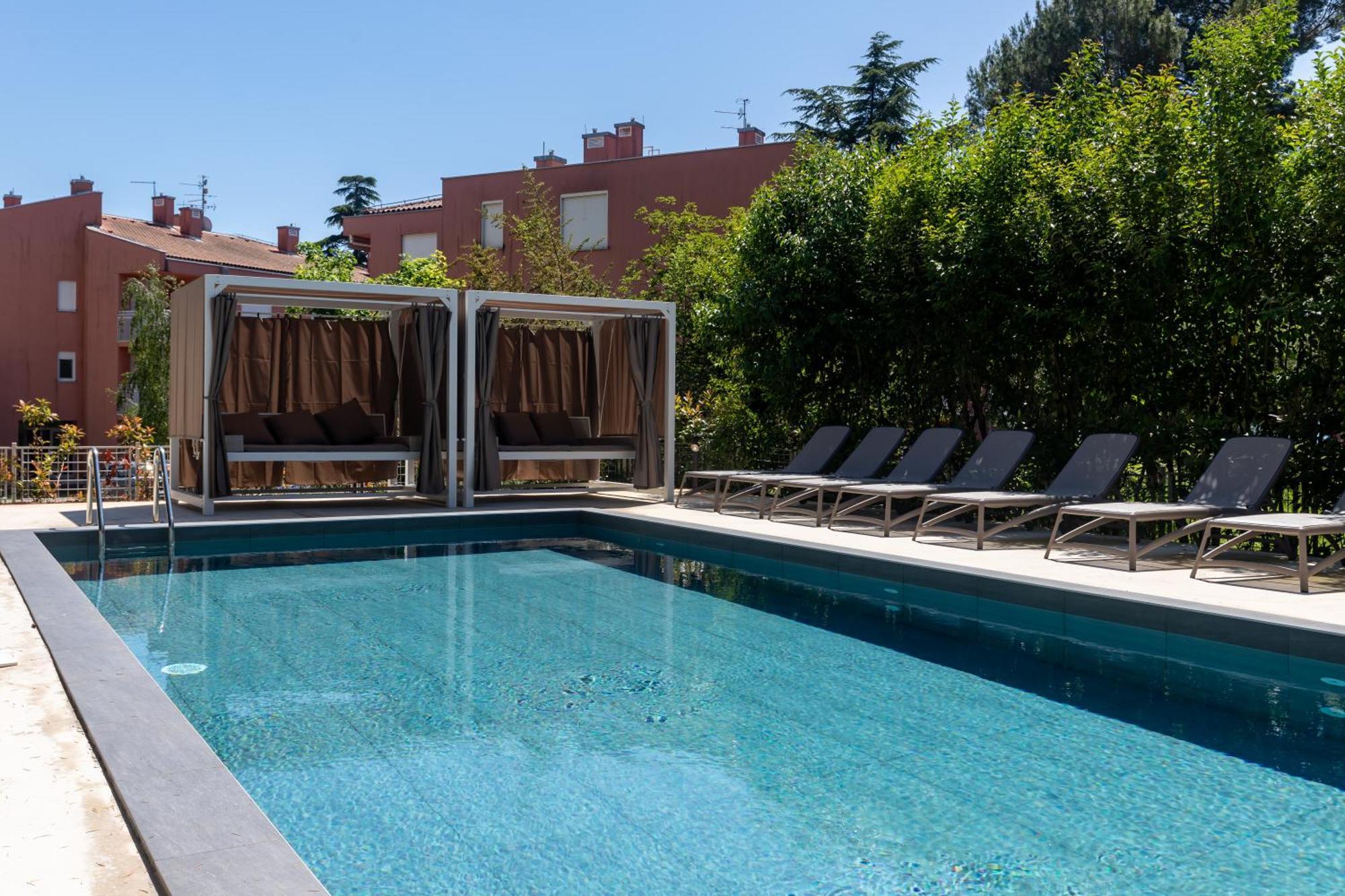 Hotel Emaus Novigrad Istria Eksteriør billede