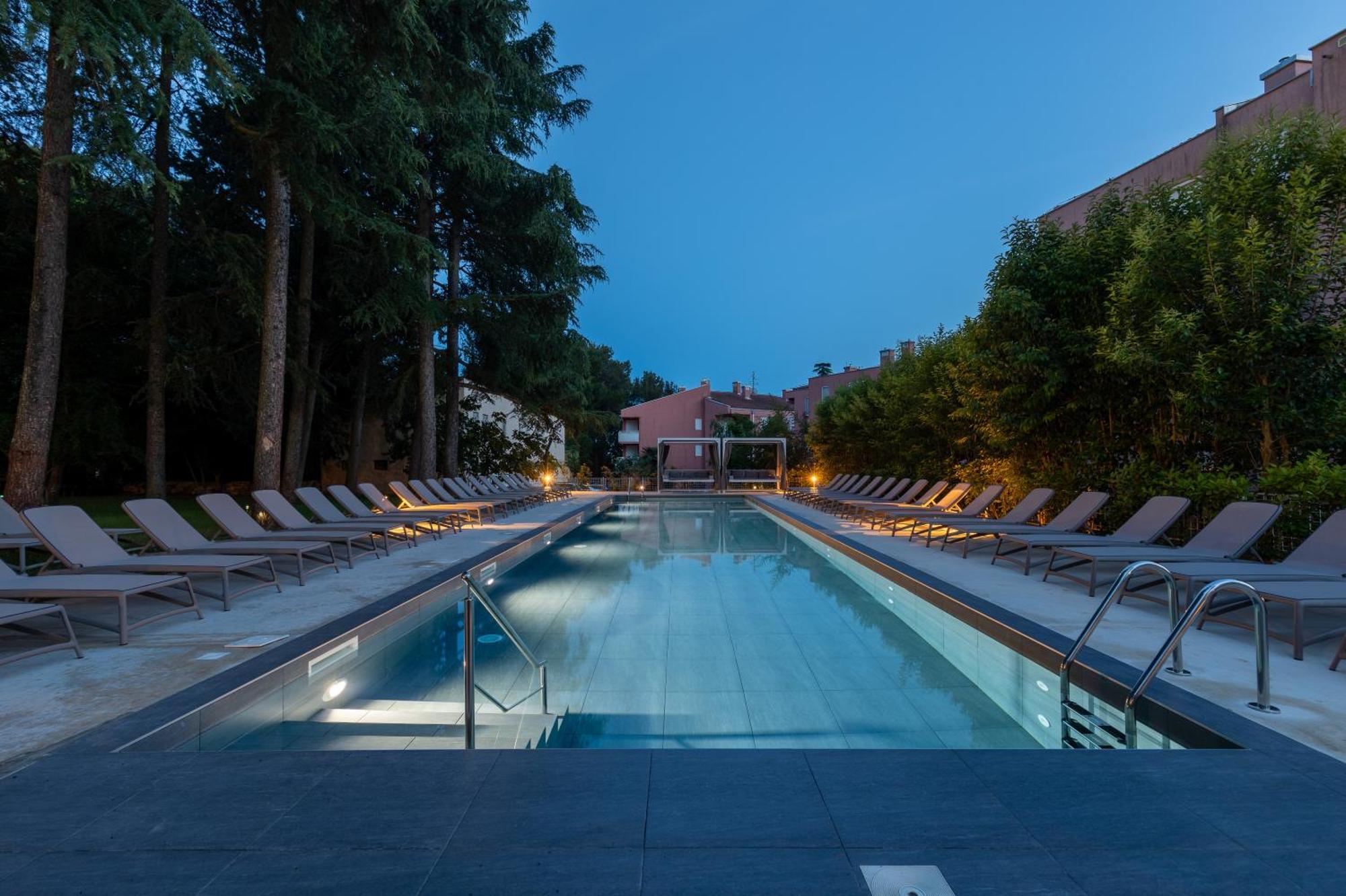 Hotel Emaus Novigrad Istria Eksteriør billede